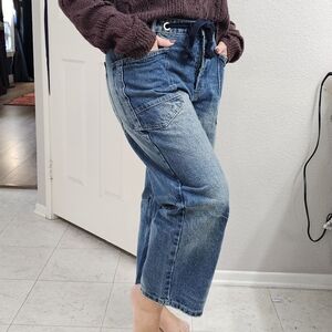 1/2 Off Cute Women's bohme Large Button Fly Cropped Blue Barrel Jeans Rope Belt.